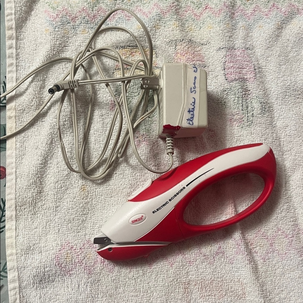 Vintage SINGER Electric Scissors Quick Cut